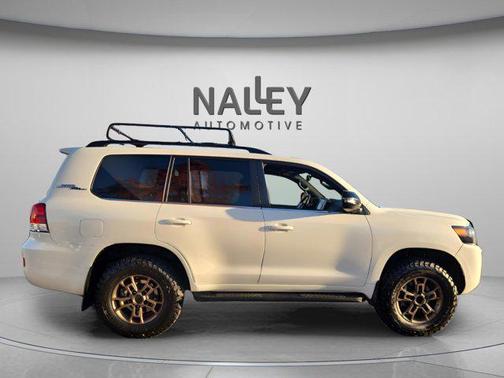 2020 Toyota Land Cruiser Base