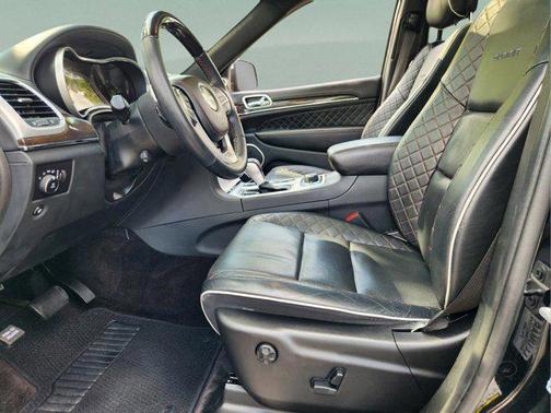 2019 Jeep Grand Cherokee Summit