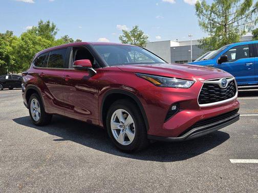 Ruby Flare Pearl 2023 Toyota Highlander Hybrid LE