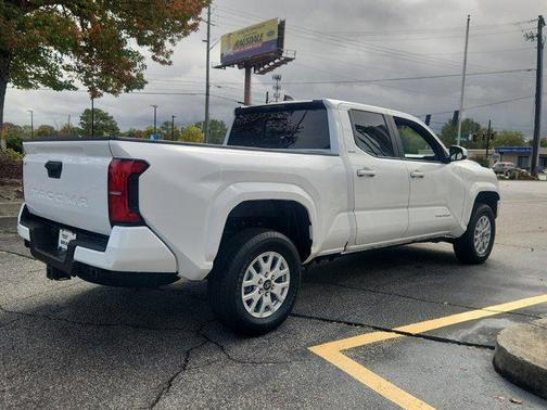 2024 Toyota Tacoma SR5