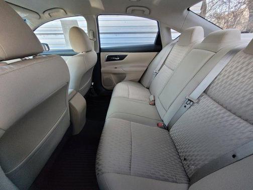 2016 Nissan Altima 2.5 SV