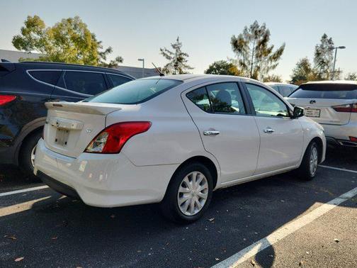 2018 Nissan Versa 1.6 SV