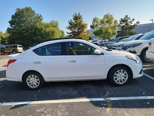 2018 Nissan Versa 1.6 SV