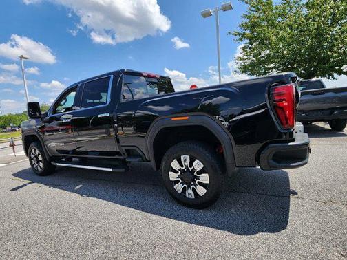 2024 GMC Sierra 2500 Denali