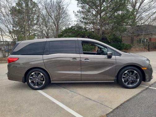 2021 Honda Odyssey Elite