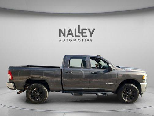 2022 RAM 2500 Tradesman Crew Cab 4x4 6'4' Box