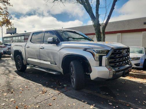 2022 Toyota Tundra Platinum