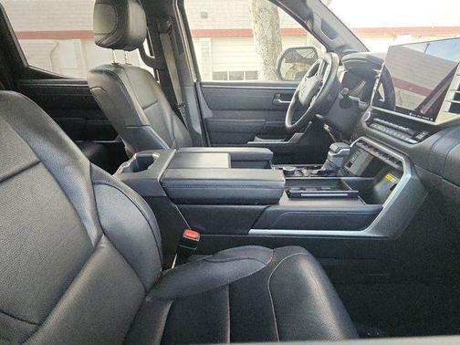 2022 Toyota Tundra Platinum