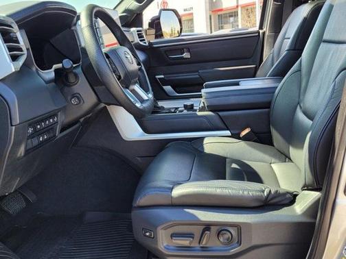 2022 Toyota Tundra Platinum