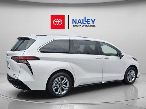 2024 Toyota Sienna Platinum 7 Passenger