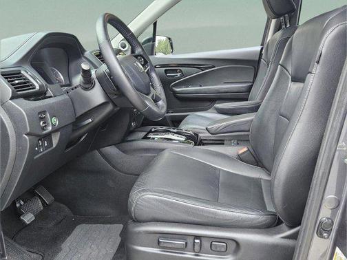 2019 Honda Pilot Touring 8-Passenger
