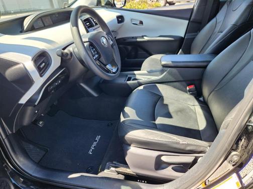 2019 Toyota Prius LE