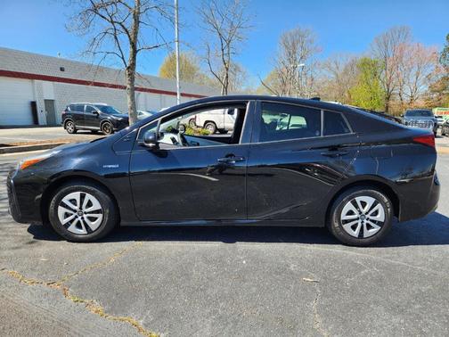 2019 Toyota Prius LE