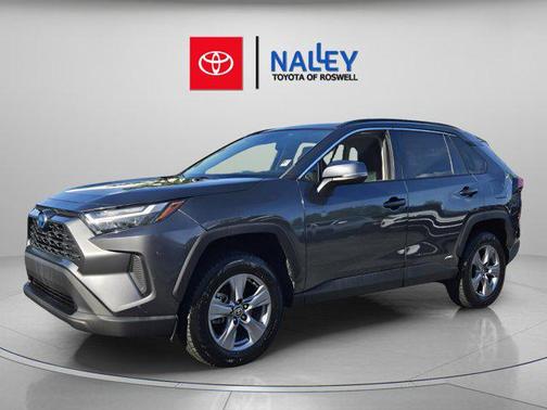 2022 Toyota RAV4 Hybrid XLE