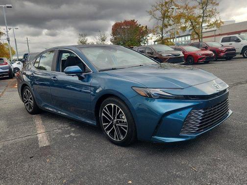 2025 Toyota Camry XLE