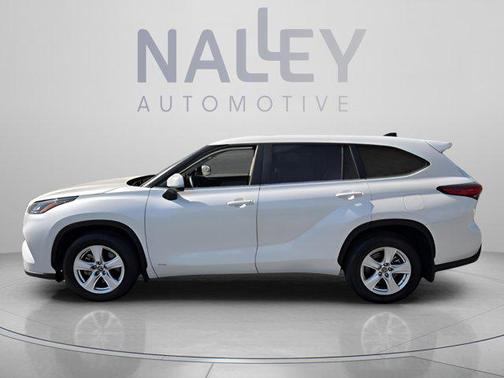 Wind Chill Pearl 2023 Toyota Highlander Hybrid LE