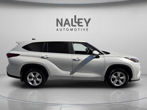 Wind Chill Pearl 2023 Toyota Highlander Hybrid LE