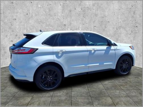 2024 Ford Edge ST LINE