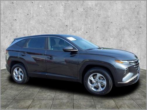 2022 Hyundai TUCSON SE