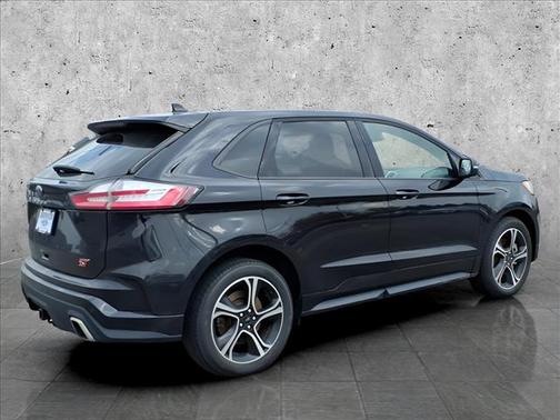 2023 Ford Edge ST