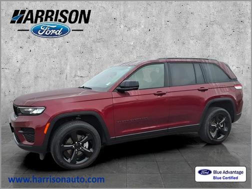 2023 Jeep Grand Cherokee LAREDO