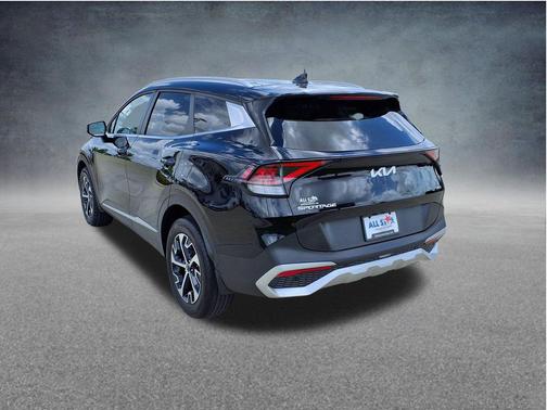 Ebony Black 2024 Kia Sportage EX