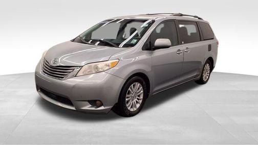 2011 Toyota Sienna XLE