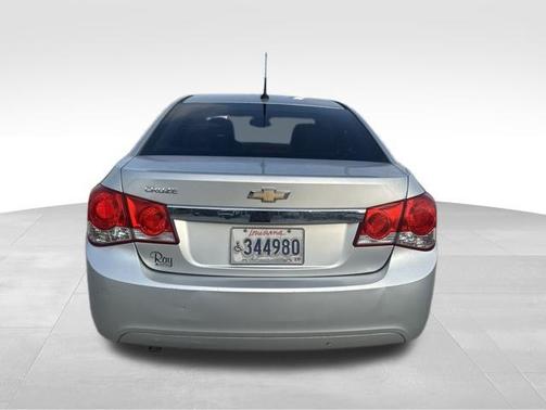 Silver Ice Metallic 2013 Chevrolet Cruze LS