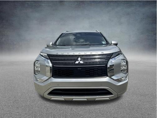 Alloy Silver Metallic 2024 Mitsubishi Outlander SEL