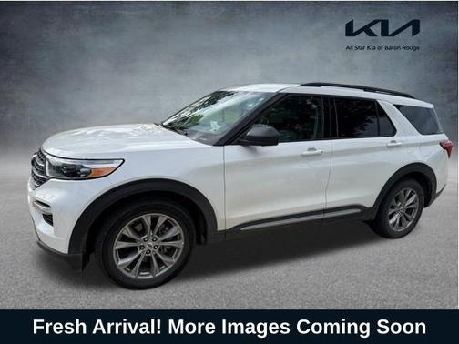 Star White Metallic Tri-Coat 2023 Ford Explorer XLT