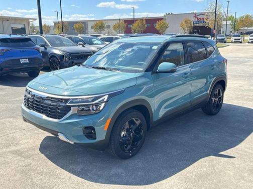 Blue 2026 Kia Seltos EX