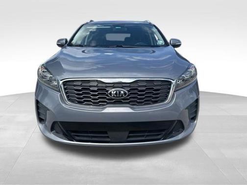 Everlasting Silver 2020 Kia Sorento LX