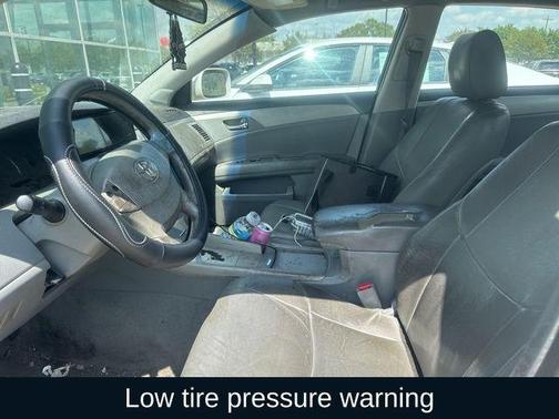 Blizzard Pearl 2010 Toyota Avalon XLS