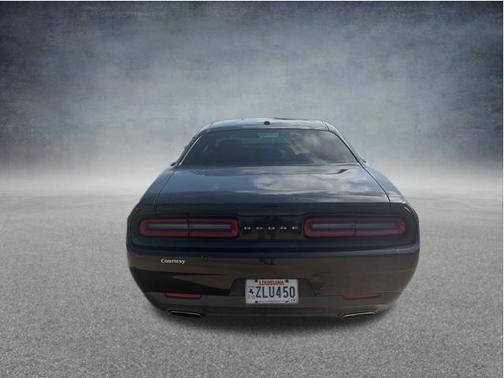 Pitch Black Clearcoat 2015 Dodge Challenger SXT