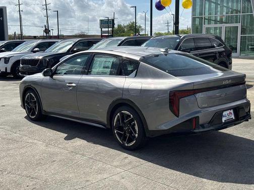 2026 Kia K4 GT-Line