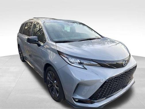2025 Toyota Sienna XSE 7 Passenger
