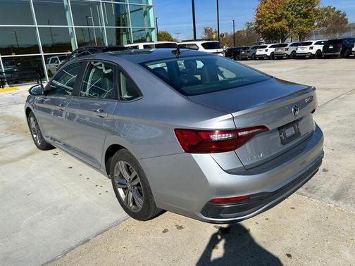 2022 Volkswagen Jetta 1.5T SE