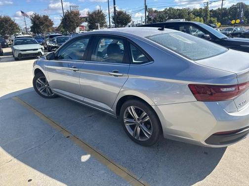 2022 Volkswagen Jetta 1.5T SE