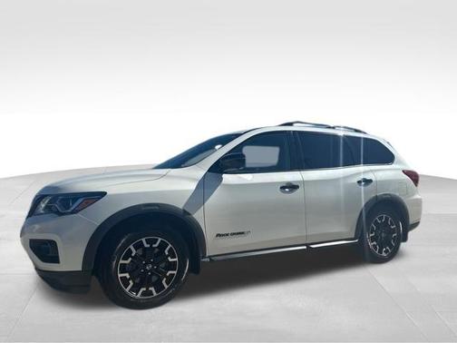 2020 Nissan Pathfinder SL 2WD