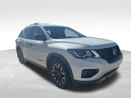 2020 Nissan Pathfinder SL 2WD