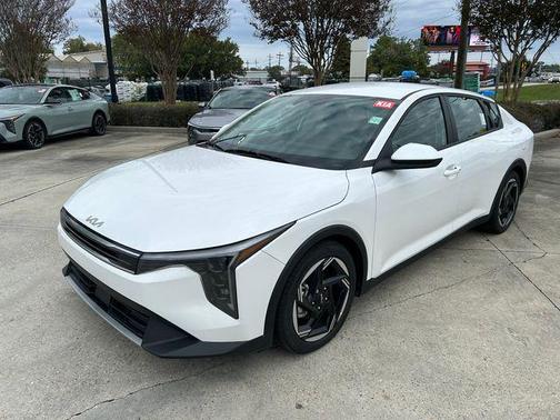 2025 Kia K4 EX