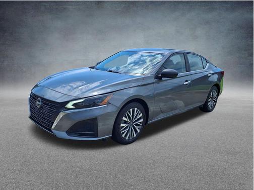 Gun Metallic 2025 Nissan Altima 2.5 SV