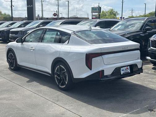2026 Kia K4 GT-Line