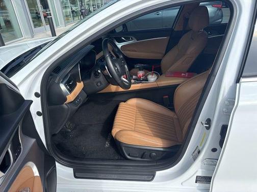 2022 Genesis G70 3.3T RWD