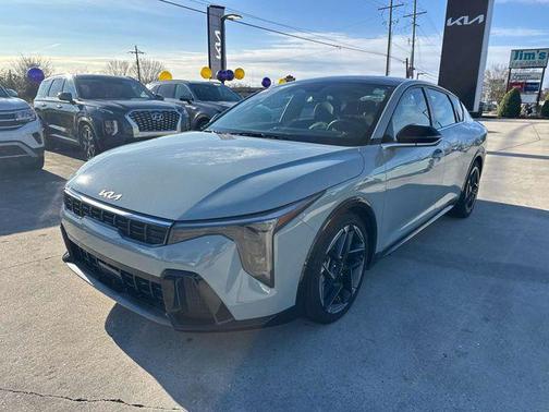 2025 Kia K4 GT-Line