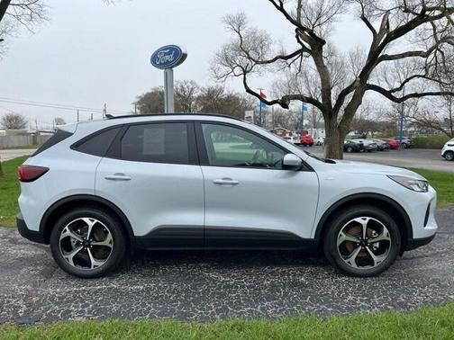 2025 Ford Escape ST-Line Select