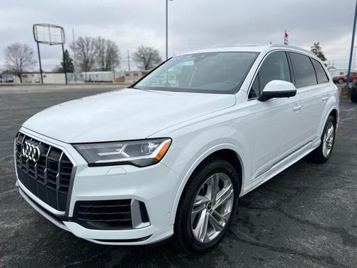 2023 Audi Q7 55 Premium Plus