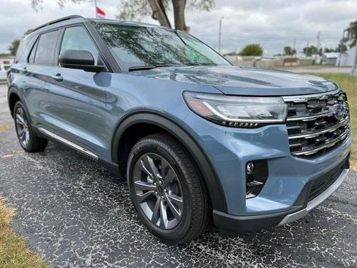 2025 Ford Explorer Active