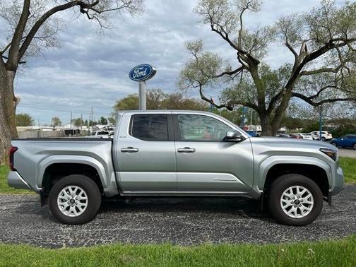 2024 Toyota Tacoma SR5