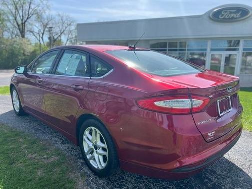 2016 Ford Fusion SE